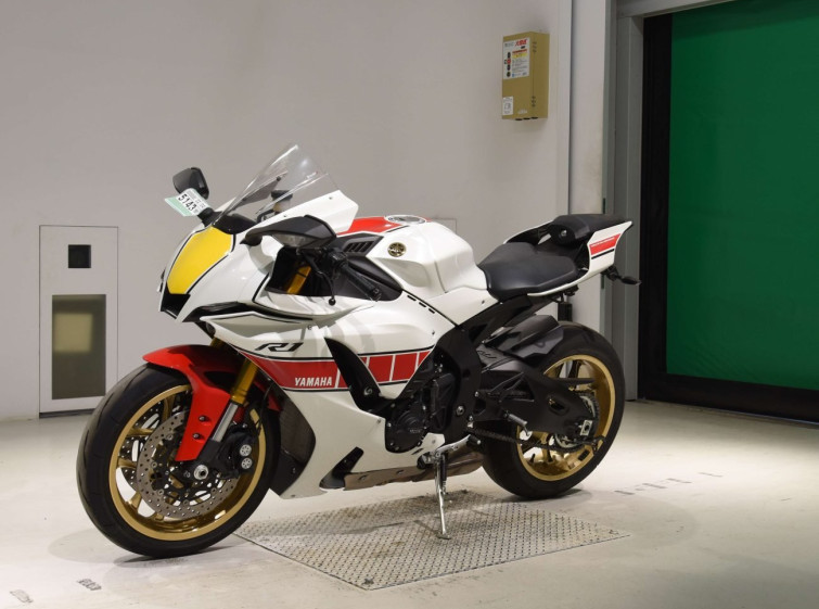 Мотоцикл Yamaha YZF-R1 з пробігом 4751 km