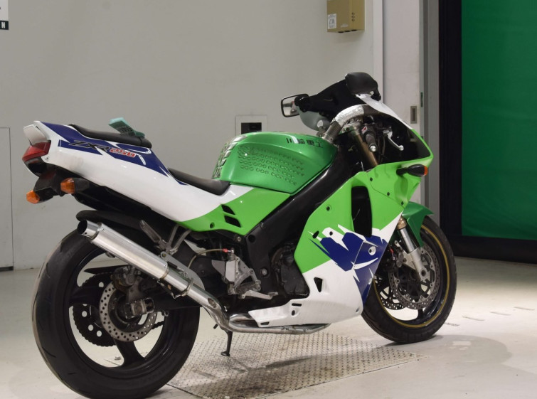 Мотоцикл Kawasaki ZXR250 з пробігом 47821 km