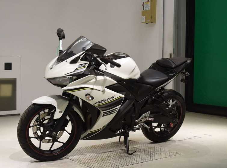 Мотоцикл Yamaha YZF-R25 з пробігом 32071 km