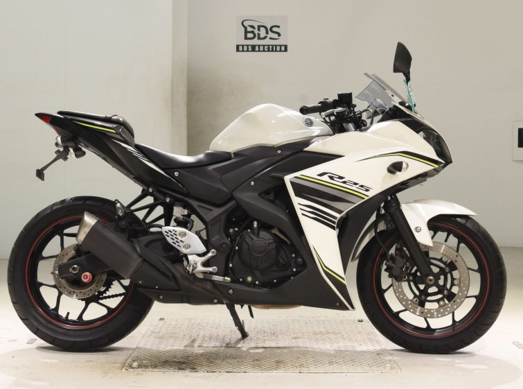 Мотоцикл Yamaha YZF-R25 з пробігом 32071 km