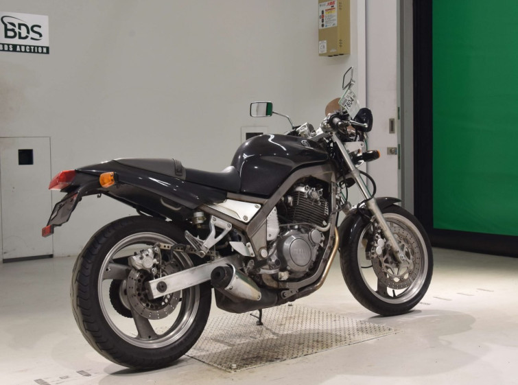 Мотоцикл Yamaha SRX600 с пробегом 25334 km