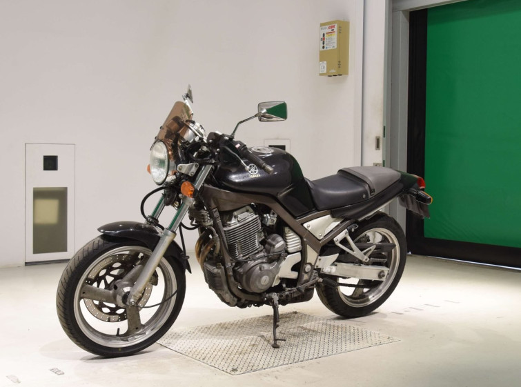 Мотоцикл Yamaha SRX600 с пробегом 25334 km