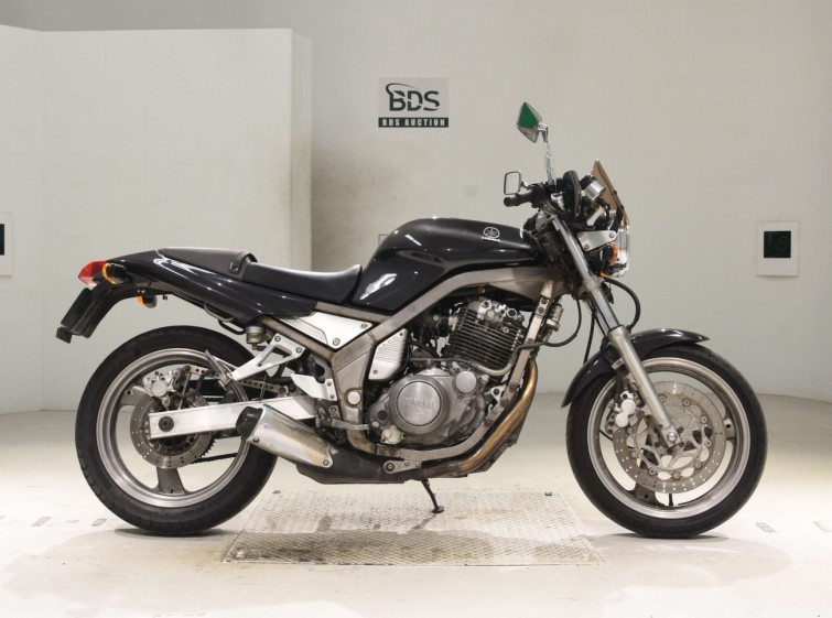 Мотоцикл Yamaha SRX600 с пробегом 25334 km