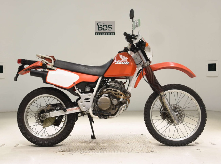 Мотоцикл Honda XLR250R з пробігом 18822 km