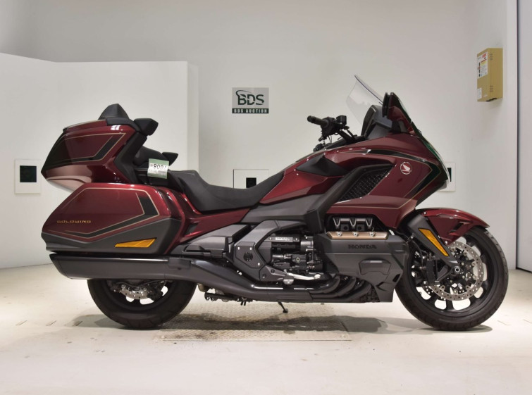 Мотоцикл Honda GL1800 з пробігом 844 km