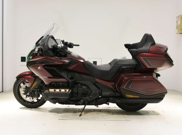 Мотоцикл Honda GL1800 з пробігом 844 km