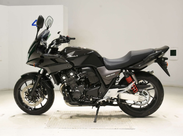 Мотоцикл Honda CB400SFVA з пробігом 5849 km
