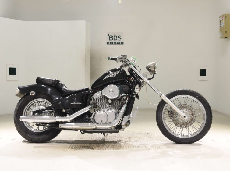 Мотоцикл Honda STEED400