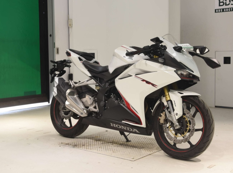 Мотоцикл Honda CBR250RR з пробігом 12938 km
