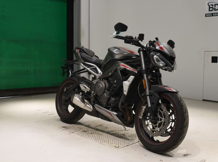 Мотоцикл Triumph STREET TRIPLE RS з пробігом 13888 km