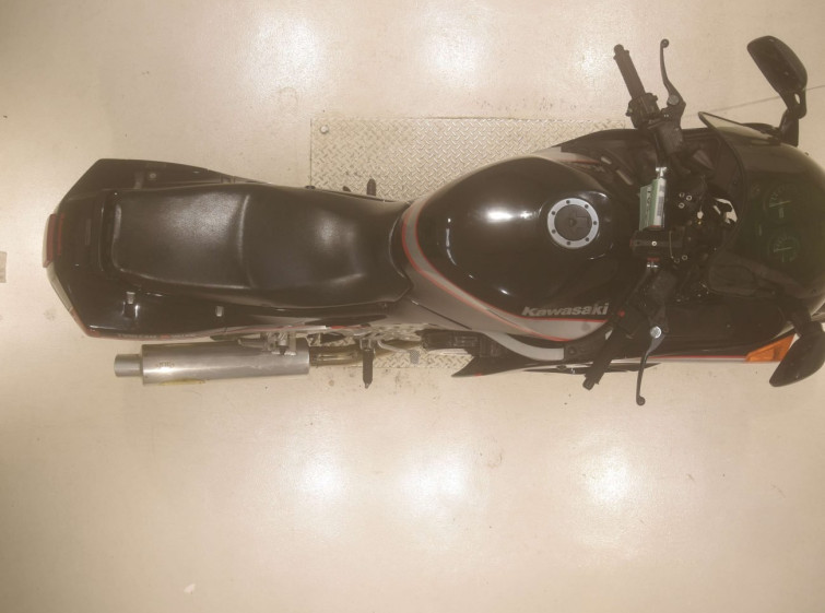 Мотоцикл Kawasaki ZX-10 з пробігом 42924 km