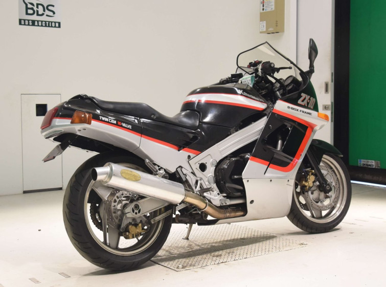 Мотоцикл Kawasaki ZX-10 з пробігом 42924 km