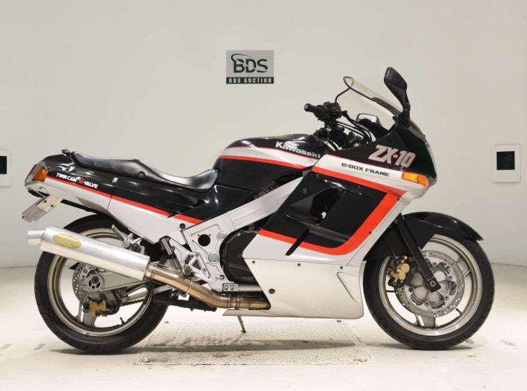 Мотоцикл Kawasaki ZX-10 з пробігом 42924 km