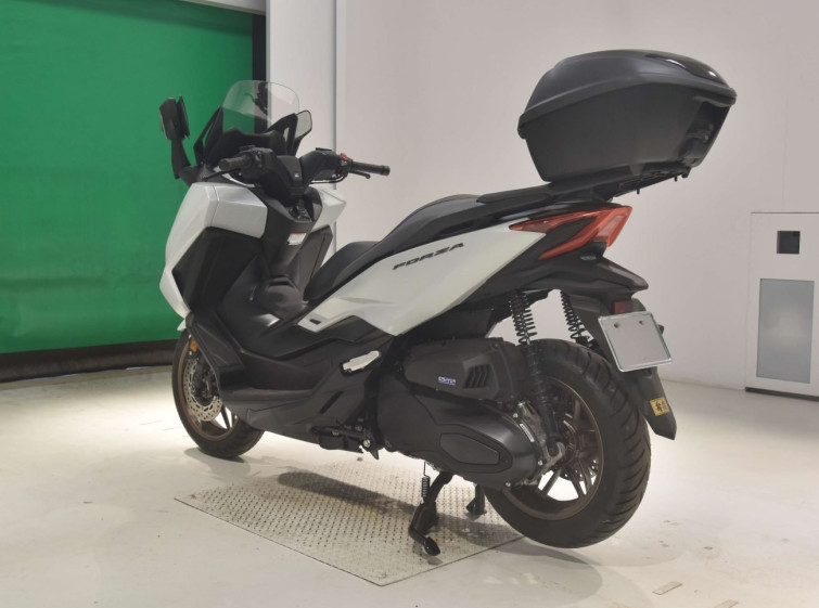Мотоцикл Honda FORZA з пробігом 315 km