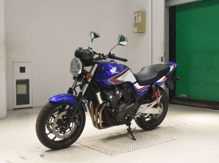 Мотоцикл Honda CB400SFV з пробігом 684 km