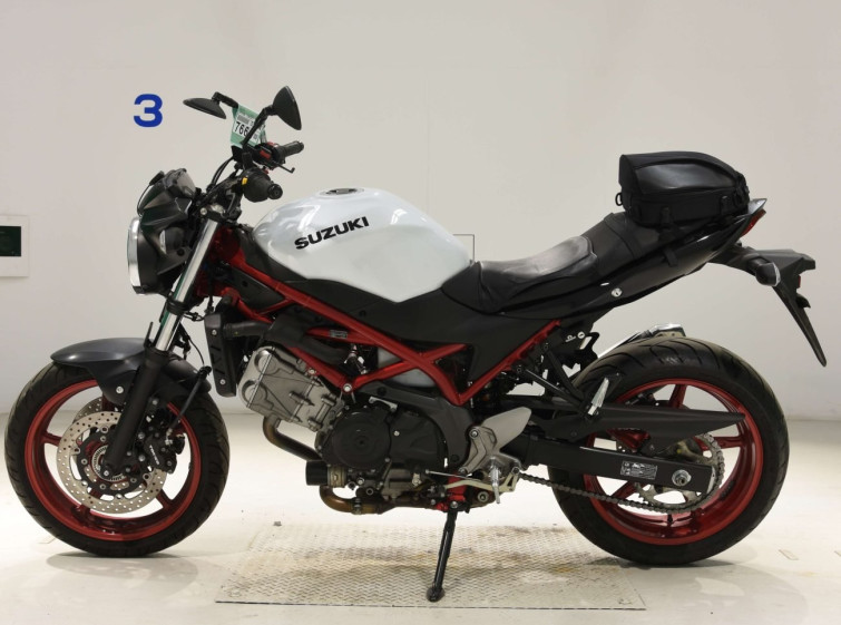 Мотоцикл Suzuki SV650 з пробігом 9480 km