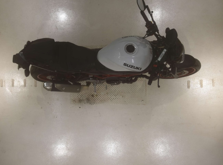 Мотоцикл Suzuki SV650 з пробігом 9480 km