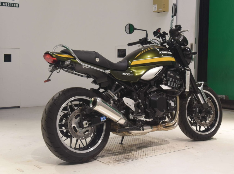 Мотоцикл Kawasaki Z900RS з пробігом 3937 km