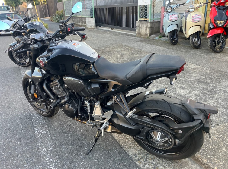 Мотоцикл Honda CB1000R с пробегом 14770 km