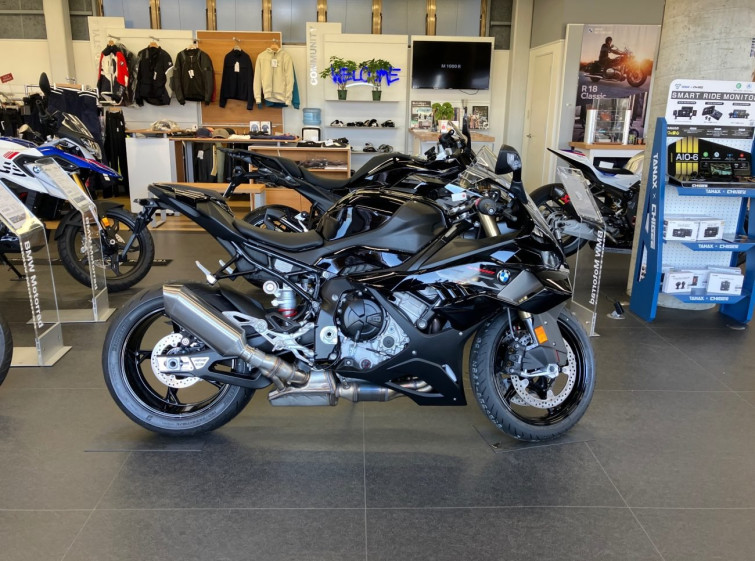 Мотоцикл BMW S1000RR с пробегом 100 km