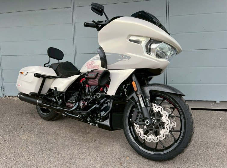 Мотоцикл HD FLTRXSTSE CVO з пробігом 525 km