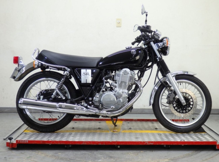 Мотоцикл Yamaha SR400 з пробігом 3197 km