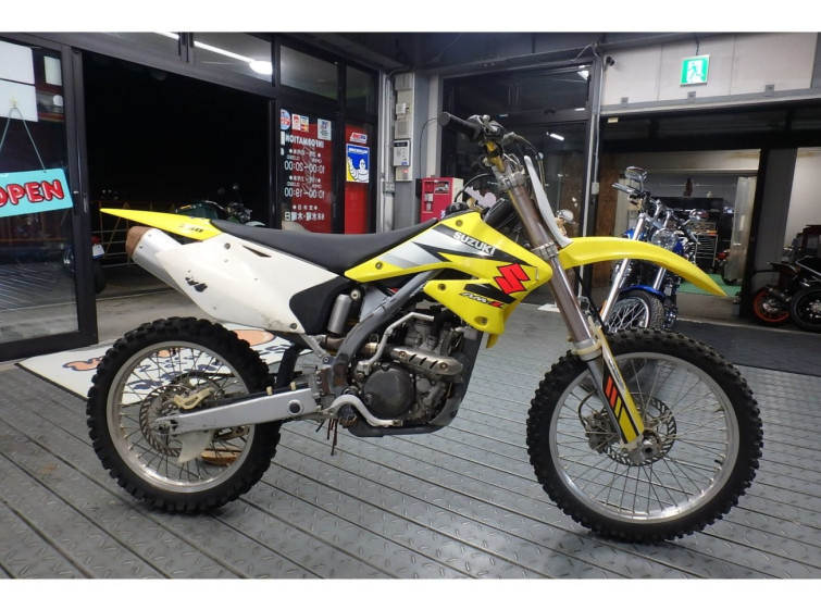 Мотоцикл Suzuki RMZ250