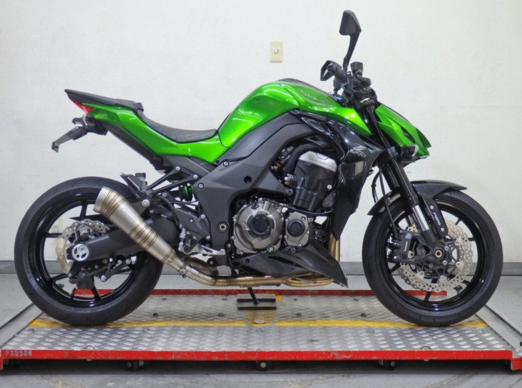 Мотоцикл Kawasaki Z1000 с пробегом 3406 km