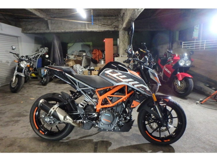 Мотоцикл KTM 250 DUKE с пробегом 3275 km