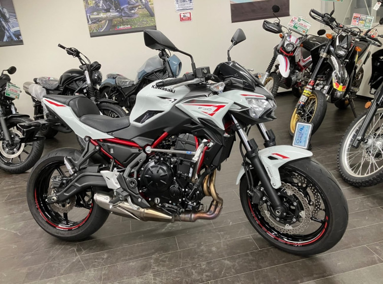 Мотоцикл Kawasaki Z650A с пробегом 1138 km