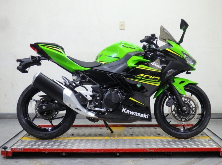 Мотоцикл Kawasaki NINJA400 с пробегом 8894 km