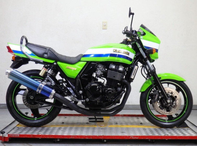 Мотоцикл Kawasaki ZRX400 с пробегом 9905 km