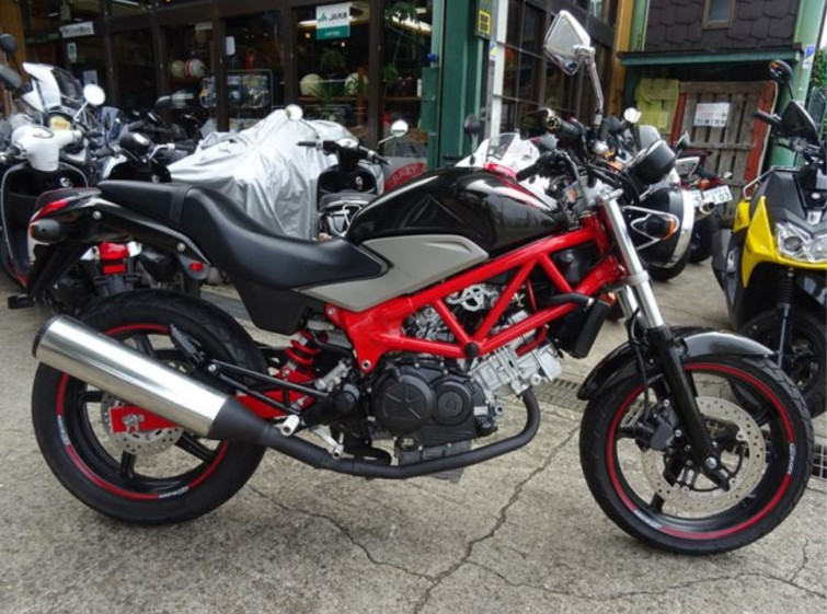 Мотоцикл Honda VTR250 с пробегом 9574 km