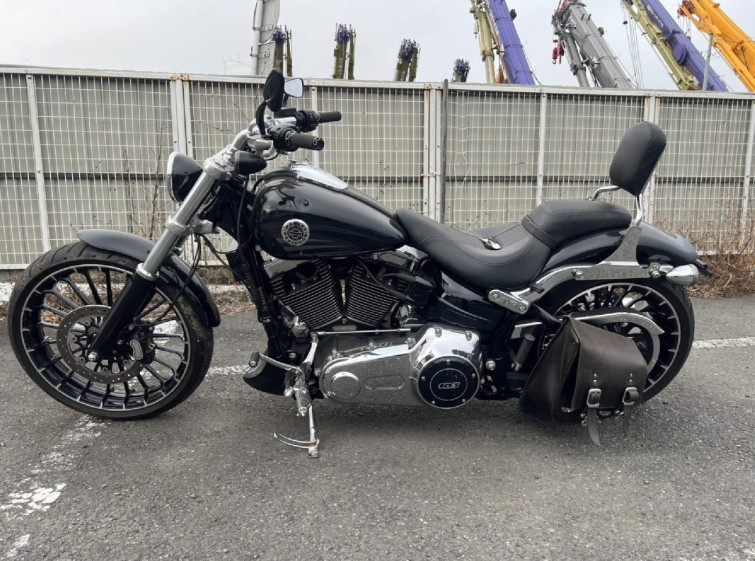 Мотоцикл HD BREAKOUT FXSB1580 с пробегом 15395 km