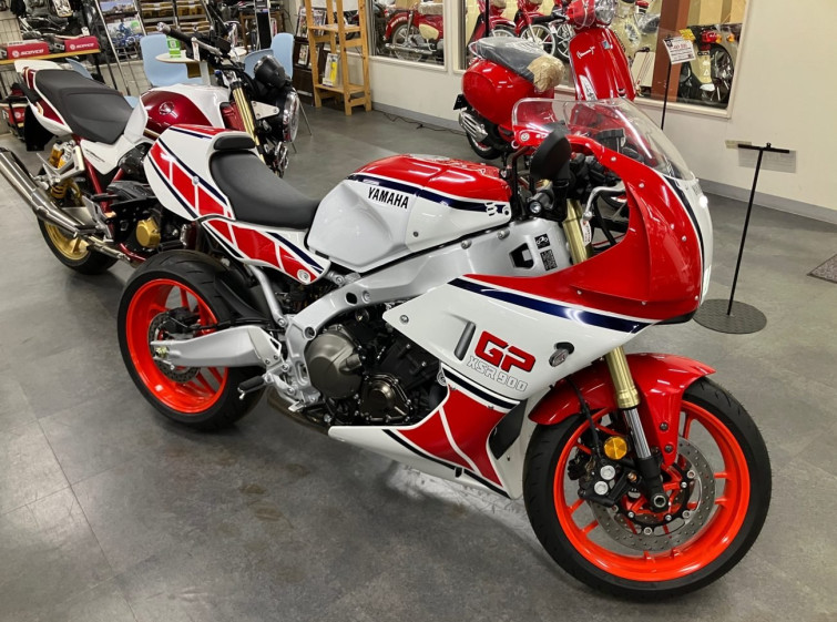 Мотоцикл Yamaha xsr900 gp с пробегом 4 km