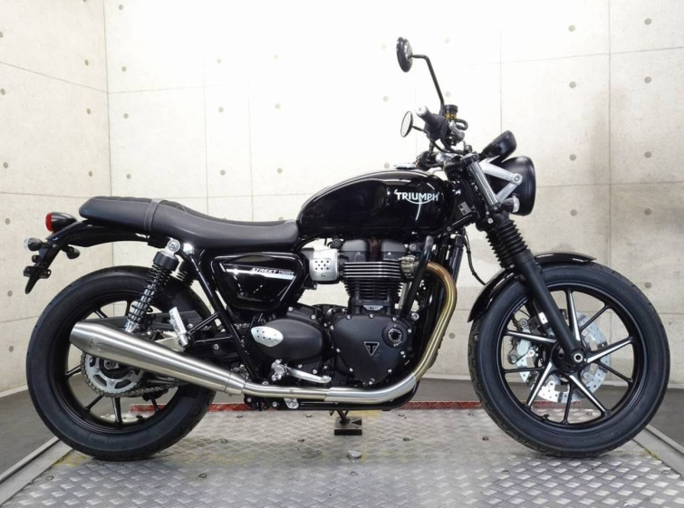 Мотоцикл Triumph STREET TWIN с пробегом 6810 km