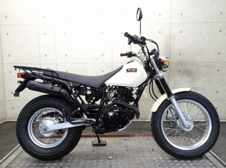 Мотоцикл Yamaha TW225 з пробігом 9507 km