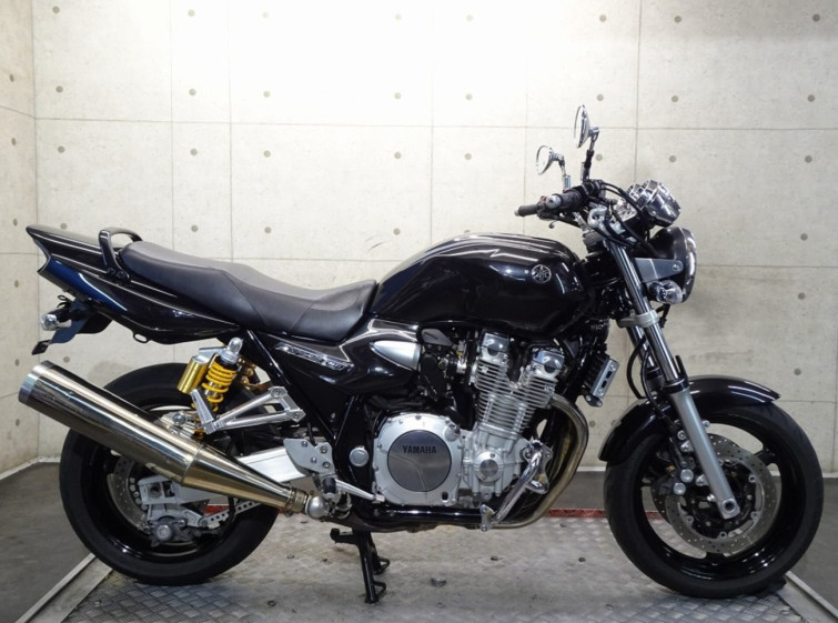 Мотоцикл Yamaha XJR1300 з пробігом 18682 km