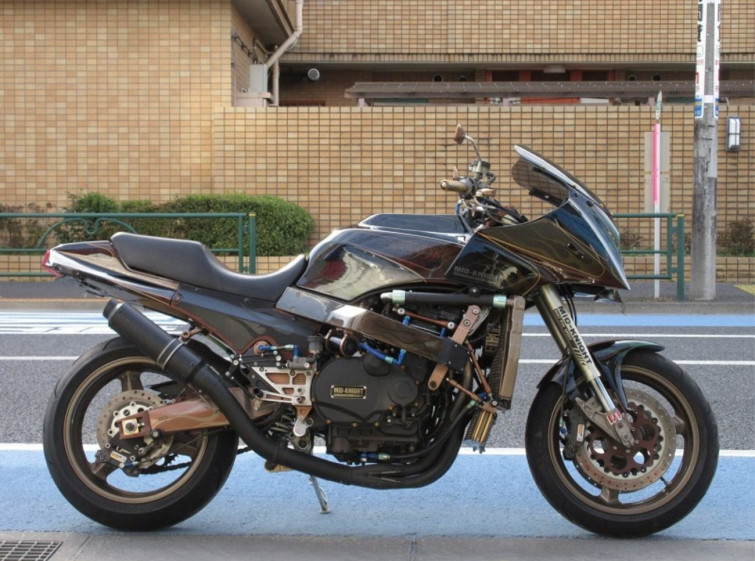 Мотоцикл Kawasaki GPZ900R з пробігом 390 m