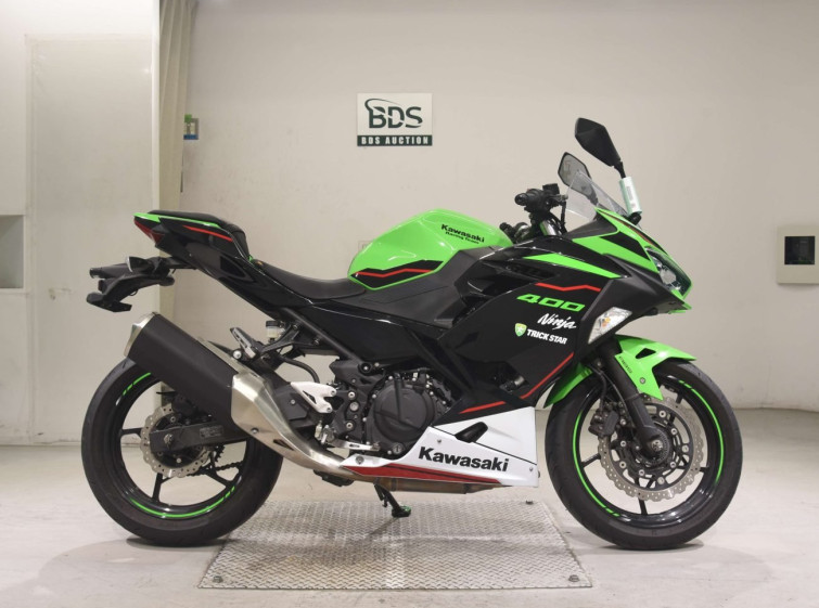Мотоцикл Kawasaki NINJA400 з пробігом 16801 km