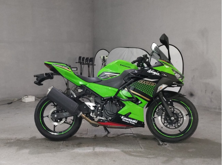 Мотоцикл Kawasaki NINJA400 з пробігом 22340 km