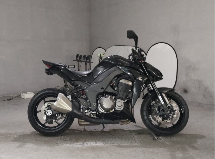 Мотоцикл Kawasaki Z1000 с пробегом 25408 km