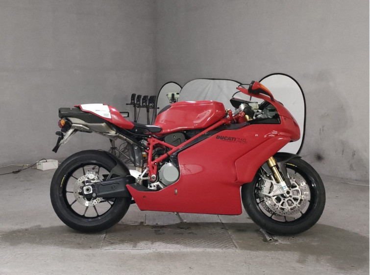 Мотоцикл Ducati 749R з пробігом 22149 km