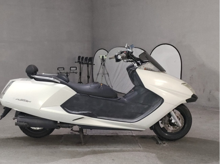 Мотоцикл Yamaha MAXAM250 с пробегом 9211 km