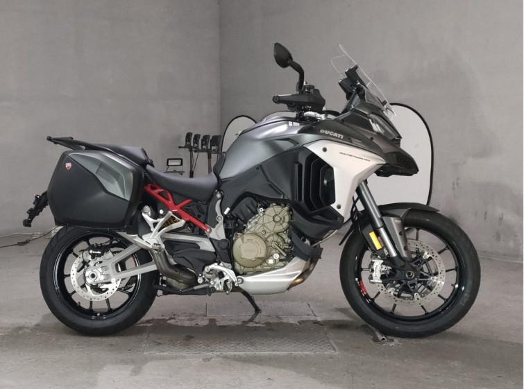 Мотоцикл Ducati MULTISTRADA V4S з пробігом 2790 km