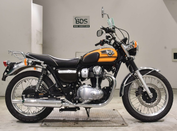 Мотоцикл Kawasaki W800 з пробігом 17001 km