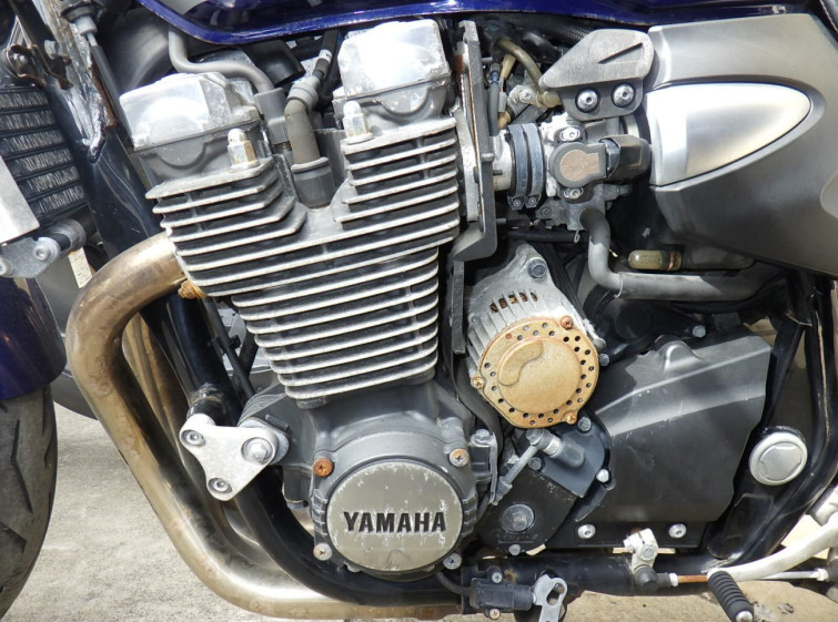 Мотоцикл Yamaha XJR1300 с пробегом 11641 km