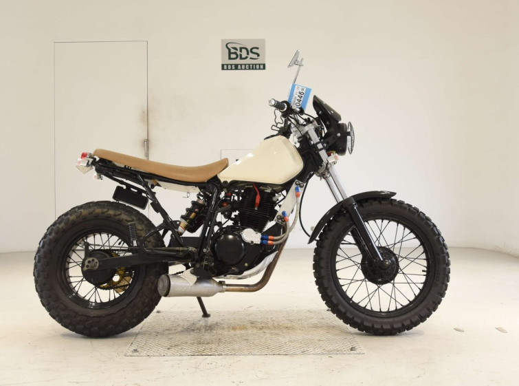 Мотоцикл Yamaha TW225 з пробігом 1853 km