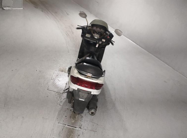 Мотоцикл Yamaha MAJESTY 250C