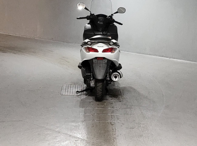 Мотоцикл Suzuki BURGMAN200 з пробігом 12046 km